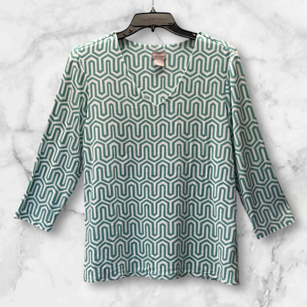 Chico’s Geometric Print V Neck 3/4 Sleeves Turquoise White Pullover Top Size M - Picture 2 of 8